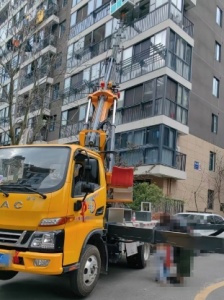 吊车出租在高空作业配合方面怎么样？